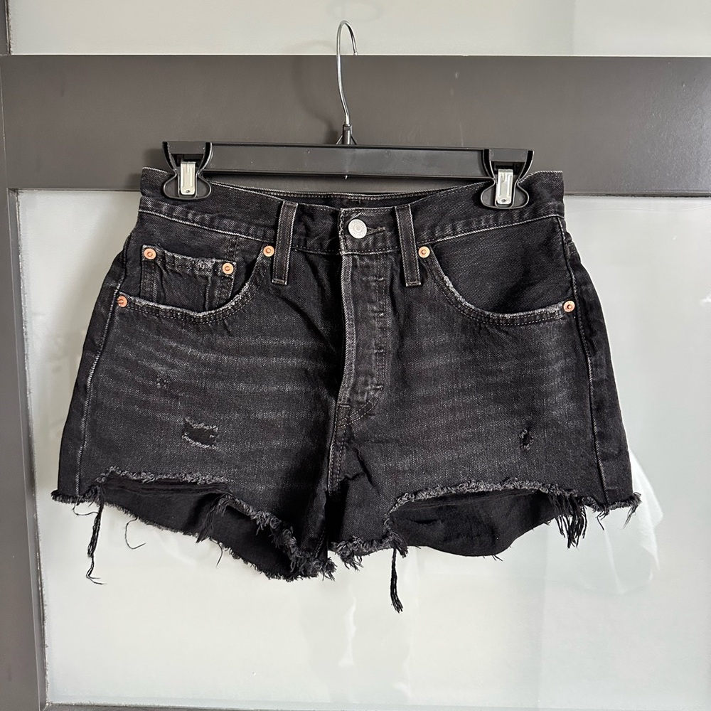 Levi’s 501 Black shorts